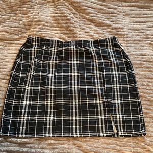 Shein curve, 2XL, plaid, mini skirt.